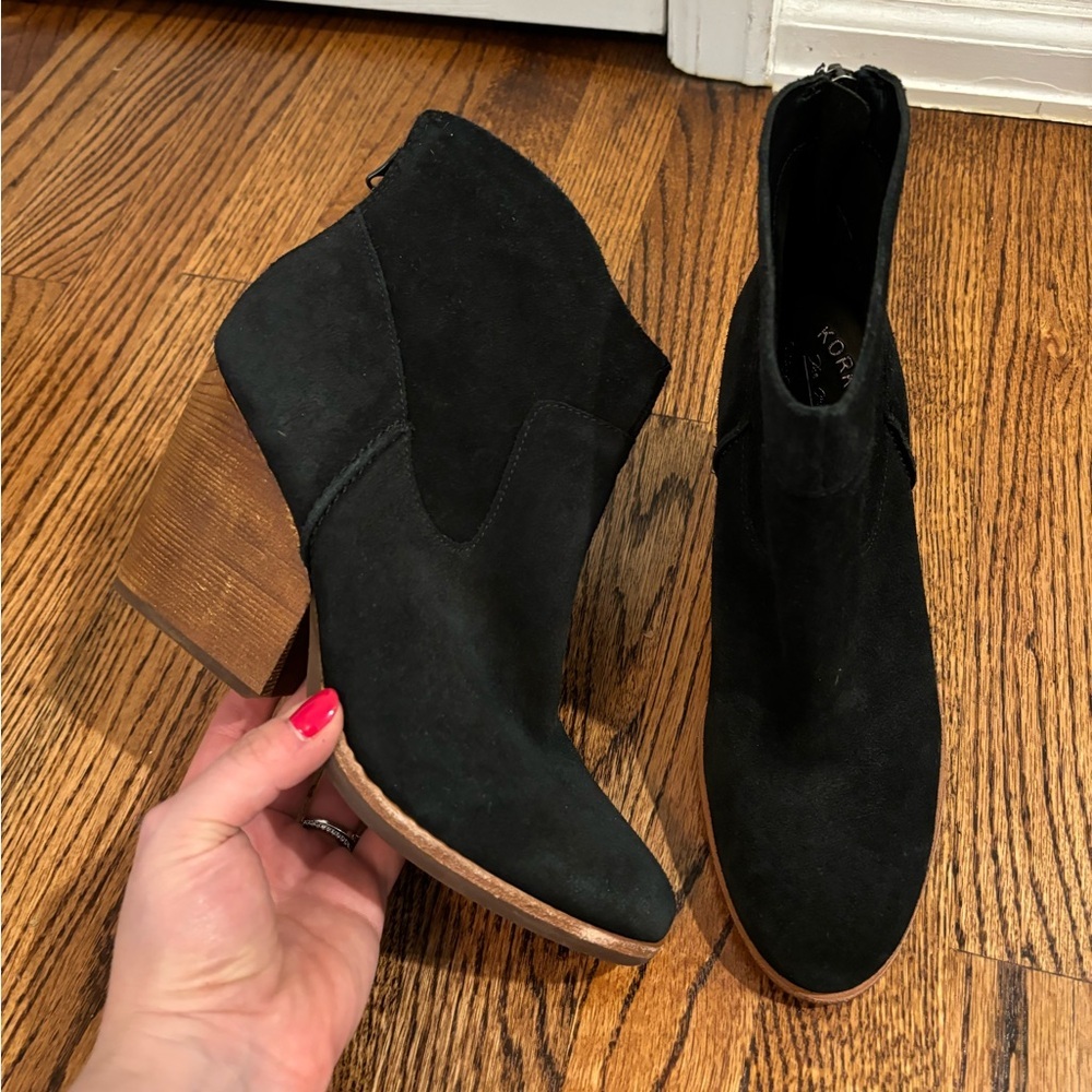 Kork-Ease | Black Lapra Suede Bootie Sz‎ 7